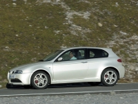 Alfa Romeo 147 GTA hatchback 3-door (1 generation) 3.2 MT (250hp) Technische Daten, Alfa Romeo 147 GTA hatchback 3-door (1 generation) 3.2 MT (250hp) Daten, Alfa Romeo 147 GTA hatchback 3-door (1 generation) 3.2 MT (250hp) Funktionen, Alfa Romeo 147 GTA hatchback 3-door (1 generation) 3.2 MT (250hp) Bewertung, Alfa Romeo 147 GTA hatchback 3-door (1 generation) 3.2 MT (250hp) kaufen, Alfa Romeo 147 GTA hatchback 3-door (1 generation) 3.2 MT (250hp) Preis, Alfa Romeo 147 GTA hatchback 3-door (1 generation) 3.2 MT (250hp) Autos