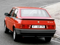 Alfa Romeo 75 Sedan (162B) 1.8 MT (120 hp) Technische Daten, Alfa Romeo 75 Sedan (162B) 1.8 MT (120 hp) Daten, Alfa Romeo 75 Sedan (162B) 1.8 MT (120 hp) Funktionen, Alfa Romeo 75 Sedan (162B) 1.8 MT (120 hp) Bewertung, Alfa Romeo 75 Sedan (162B) 1.8 MT (120 hp) kaufen, Alfa Romeo 75 Sedan (162B) 1.8 MT (120 hp) Preis, Alfa Romeo 75 Sedan (162B) 1.8 MT (120 hp) Autos