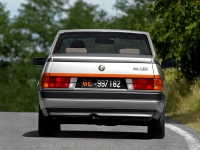 Alfa Romeo 75 Sedan (162B) 2.5 AT (158 hp) foto, Alfa Romeo 75 Sedan (162B) 2.5 AT (158 hp) fotos, Alfa Romeo 75 Sedan (162B) 2.5 AT (158 hp) Bilder, Alfa Romeo 75 Sedan (162B) 2.5 AT (158 hp) Bild