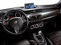 Alfa Romeo Giulietta Hatchback (940) 1.4 TB MT (120hp) Progression foto, Alfa Romeo Giulietta Hatchback (940) 1.4 TB MT (120hp) Progression fotos, Alfa Romeo Giulietta Hatchback (940) 1.4 TB MT (120hp) Progression Bilder, Alfa Romeo Giulietta Hatchback (940) 1.4 TB MT (120hp) Progression Bild