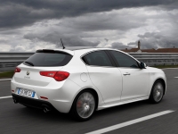 Alfa Romeo Giulietta Hatchback (940) 1.4 TB MT (120hp) Progression foto, Alfa Romeo Giulietta Hatchback (940) 1.4 TB MT (120hp) Progression fotos, Alfa Romeo Giulietta Hatchback (940) 1.4 TB MT (120hp) Progression Bilder, Alfa Romeo Giulietta Hatchback (940) 1.4 TB MT (120hp) Progression Bild