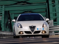 Alfa Romeo Giulietta Hatchback (940) 1.6 JTDm MT (105hp) Technische Daten, Alfa Romeo Giulietta Hatchback (940) 1.6 JTDm MT (105hp) Daten, Alfa Romeo Giulietta Hatchback (940) 1.6 JTDm MT (105hp) Funktionen, Alfa Romeo Giulietta Hatchback (940) 1.6 JTDm MT (105hp) Bewertung, Alfa Romeo Giulietta Hatchback (940) 1.6 JTDm MT (105hp) kaufen, Alfa Romeo Giulietta Hatchback (940) 1.6 JTDm MT (105hp) Preis, Alfa Romeo Giulietta Hatchback (940) 1.6 JTDm MT (105hp) Autos