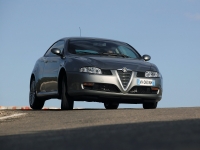 Alfa Romeo GT Coupe (Coupe) 2.0 MT (165hp) foto, Alfa Romeo GT Coupe (Coupe) 2.0 MT (165hp) fotos, Alfa Romeo GT Coupe (Coupe) 2.0 MT (165hp) Bilder, Alfa Romeo GT Coupe (Coupe) 2.0 MT (165hp) Bild