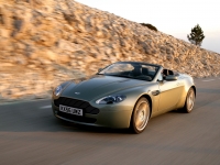 Aston Martin Vantage V8 Roadster 2-door (3 generation) 4.3 V8 MT (384hp) foto, Aston Martin Vantage V8 Roadster 2-door (3 generation) 4.3 V8 MT (384hp) fotos, Aston Martin Vantage V8 Roadster 2-door (3 generation) 4.3 V8 MT (384hp) Bilder, Aston Martin Vantage V8 Roadster 2-door (3 generation) 4.3 V8 MT (384hp) Bild