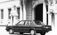 Audi 80 Sedan 4-door (B2) 1.3 MT (59 hp) foto, Audi 80 Sedan 4-door (B2) 1.3 MT (59 hp) fotos, Audi 80 Sedan 4-door (B2) 1.3 MT (59 hp) Bilder, Audi 80 Sedan 4-door (B2) 1.3 MT (59 hp) Bild