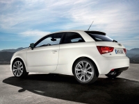 Audi A1 Hatchback 3-door (1 generation) 1.2 TFSI MT (86 HP) Ambition foto, Audi A1 Hatchback 3-door (1 generation) 1.2 TFSI MT (86 HP) Ambition fotos, Audi A1 Hatchback 3-door (1 generation) 1.2 TFSI MT (86 HP) Ambition Bilder, Audi A1 Hatchback 3-door (1 generation) 1.2 TFSI MT (86 HP) Ambition Bild