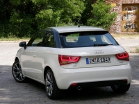 Audi A1 Hatchback 3-door (1 generation) 1.2 TFSI MT (86 HP) Ambition foto, Audi A1 Hatchback 3-door (1 generation) 1.2 TFSI MT (86 HP) Ambition fotos, Audi A1 Hatchback 3-door (1 generation) 1.2 TFSI MT (86 HP) Ambition Bilder, Audi A1 Hatchback 3-door (1 generation) 1.2 TFSI MT (86 HP) Ambition Bild