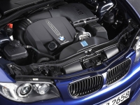 BMW 1 series Convertible (E81/E82/E87/E88) 123d AT (204 HP, '08) foto, BMW 1 series Convertible (E81/E82/E87/E88) 123d AT (204 HP, '08) fotos, BMW 1 series Convertible (E81/E82/E87/E88) 123d AT (204 HP, '08) Bilder, BMW 1 series Convertible (E81/E82/E87/E88) 123d AT (204 HP, '08) Bild