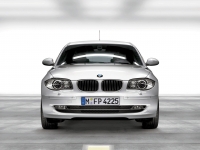 BMW 1 series Hatchback 3-door (E81/E82/E87/E88) 116i AT (122 HP '07) foto, BMW 1 series Hatchback 3-door (E81/E82/E87/E88) 116i AT (122 HP '07) fotos, BMW 1 series Hatchback 3-door (E81/E82/E87/E88) 116i AT (122 HP '07) Bilder, BMW 1 series Hatchback 3-door (E81/E82/E87/E88) 116i AT (122 HP '07) Bild