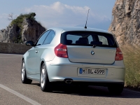 BMW 1 series Hatchback 3-door (E81/E82/E87/E88) 116i AT (122 HP '07) foto, BMW 1 series Hatchback 3-door (E81/E82/E87/E88) 116i AT (122 HP '07) fotos, BMW 1 series Hatchback 3-door (E81/E82/E87/E88) 116i AT (122 HP '07) Bilder, BMW 1 series Hatchback 3-door (E81/E82/E87/E88) 116i AT (122 HP '07) Bild