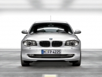 BMW 1 series Hatchback 3-door (E81/E82/E87/E88) 116i AT (122hp '09) foto, BMW 1 series Hatchback 3-door (E81/E82/E87/E88) 116i AT (122hp '09) fotos, BMW 1 series Hatchback 3-door (E81/E82/E87/E88) 116i AT (122hp '09) Bilder, BMW 1 series Hatchback 3-door (E81/E82/E87/E88) 116i AT (122hp '09) Bild