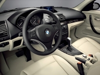 BMW 1 series Hatchback 5-door. (E81/E82/E87/E88) 116d MT (115hp) foto, BMW 1 series Hatchback 5-door. (E81/E82/E87/E88) 116d MT (115hp) fotos, BMW 1 series Hatchback 5-door. (E81/E82/E87/E88) 116d MT (115hp) Bilder, BMW 1 series Hatchback 5-door. (E81/E82/E87/E88) 116d MT (115hp) Bild