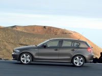 BMW 1 series Hatchback 5-door. (E81/E82/E87/E88) 116i AT (122 HP, '09) foto, BMW 1 series Hatchback 5-door. (E81/E82/E87/E88) 116i AT (122 HP, '09) fotos, BMW 1 series Hatchback 5-door. (E81/E82/E87/E88) 116i AT (122 HP, '09) Bilder, BMW 1 series Hatchback 5-door. (E81/E82/E87/E88) 116i AT (122 HP, '09) Bild