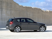 BMW 1 series Hatchback 5-door. (E81/E82/E87/E88) 116i AT (122 HP, '09) foto, BMW 1 series Hatchback 5-door. (E81/E82/E87/E88) 116i AT (122 HP, '09) fotos, BMW 1 series Hatchback 5-door. (E81/E82/E87/E88) 116i AT (122 HP, '09) Bilder, BMW 1 series Hatchback 5-door. (E81/E82/E87/E88) 116i AT (122 HP, '09) Bild