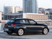 BMW 1 series Hatchback 5-door. (F20/F21) 116d AT (116 HP) foto, BMW 1 series Hatchback 5-door. (F20/F21) 116d AT (116 HP) fotos, BMW 1 series Hatchback 5-door. (F20/F21) 116d AT (116 HP) Bilder, BMW 1 series Hatchback 5-door. (F20/F21) 116d AT (116 HP) Bild