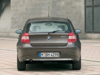 BMW 1 series Hatchback (E87) 118d MT (129hp) foto, BMW 1 series Hatchback (E87) 118d MT (129hp) fotos, BMW 1 series Hatchback (E87) 118d MT (129hp) Bilder, BMW 1 series Hatchback (E87) 118d MT (129hp) Bild