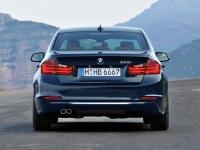 BMW 3 series Sedan (F30/F31) 335i MT (304hp) foto, BMW 3 series Sedan (F30/F31) 335i MT (304hp) fotos, BMW 3 series Sedan (F30/F31) 335i MT (304hp) Bilder, BMW 3 series Sedan (F30/F31) 335i MT (304hp) Bild