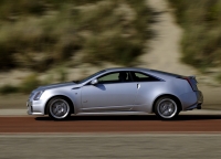 Cadillac CTS CTS-V coupe 2-door (2 generation) AT 6.2 (556hp) foto, Cadillac CTS CTS-V coupe 2-door (2 generation) AT 6.2 (556hp) fotos, Cadillac CTS CTS-V coupe 2-door (2 generation) AT 6.2 (556hp) Bilder, Cadillac CTS CTS-V coupe 2-door (2 generation) AT 6.2 (556hp) Bild