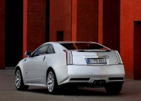 Cadillac CTS CTS-V coupe 2-door (2 generation) AT 6.2 (556hp) foto, Cadillac CTS CTS-V coupe 2-door (2 generation) AT 6.2 (556hp) fotos, Cadillac CTS CTS-V coupe 2-door (2 generation) AT 6.2 (556hp) Bilder, Cadillac CTS CTS-V coupe 2-door (2 generation) AT 6.2 (556hp) Bild