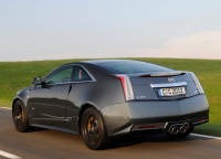 Cadillac CTS CTS-V coupe 2-door (2 generation) AT 6.2 (556hp) foto, Cadillac CTS CTS-V coupe 2-door (2 generation) AT 6.2 (556hp) fotos, Cadillac CTS CTS-V coupe 2-door (2 generation) AT 6.2 (556hp) Bilder, Cadillac CTS CTS-V coupe 2-door (2 generation) AT 6.2 (556hp) Bild