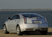 Cadillac CTS CTS-V coupe 2-door (2 generation) AT 6.2 (556hp) foto, Cadillac CTS CTS-V coupe 2-door (2 generation) AT 6.2 (556hp) fotos, Cadillac CTS CTS-V coupe 2-door (2 generation) AT 6.2 (556hp) Bilder, Cadillac CTS CTS-V coupe 2-door (2 generation) AT 6.2 (556hp) Bild