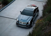 Cadillac CTS CTS-V coupe 2-door (2 generation) AT 6.2 (556hp) foto, Cadillac CTS CTS-V coupe 2-door (2 generation) AT 6.2 (556hp) fotos, Cadillac CTS CTS-V coupe 2-door (2 generation) AT 6.2 (556hp) Bilder, Cadillac CTS CTS-V coupe 2-door (2 generation) AT 6.2 (556hp) Bild