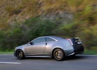 Cadillac CTS CTS-V coupe 2-door (2 generation) AT 6.2 (556hp) foto, Cadillac CTS CTS-V coupe 2-door (2 generation) AT 6.2 (556hp) fotos, Cadillac CTS CTS-V coupe 2-door (2 generation) AT 6.2 (556hp) Bilder, Cadillac CTS CTS-V coupe 2-door (2 generation) AT 6.2 (556hp) Bild