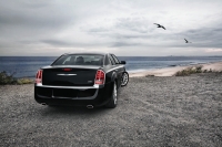 Chrysler 300C Sedan 4-door (2 generation) 3.0 D AT (239 hp) foto, Chrysler 300C Sedan 4-door (2 generation) 3.0 D AT (239 hp) fotos, Chrysler 300C Sedan 4-door (2 generation) 3.0 D AT (239 hp) Bilder, Chrysler 300C Sedan 4-door (2 generation) 3.0 D AT (239 hp) Bild