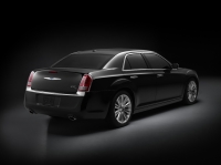 Chrysler 300C Sedan 4-door (2 generation) AT 3.6 (286 hp) Luxury Series (2012) foto, Chrysler 300C Sedan 4-door (2 generation) AT 3.6 (286 hp) Luxury Series (2012) fotos, Chrysler 300C Sedan 4-door (2 generation) AT 3.6 (286 hp) Luxury Series (2012) Bilder, Chrysler 300C Sedan 4-door (2 generation) AT 3.6 (286 hp) Luxury Series (2012) Bild