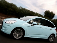 Citroen C3 Hatchback (2 generation) 1.2 MT (82 HP) Tendance foto, Citroen C3 Hatchback (2 generation) 1.2 MT (82 HP) Tendance fotos, Citroen C3 Hatchback (2 generation) 1.2 MT (82 HP) Tendance Bilder, Citroen C3 Hatchback (2 generation) 1.2 MT (82 HP) Tendance Bild