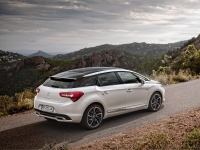 Citroen DS5 Hatchback (1 generation) 1.6 MT e-HD (112hp) foto, Citroen DS5 Hatchback (1 generation) 1.6 MT e-HD (112hp) fotos, Citroen DS5 Hatchback (1 generation) 1.6 MT e-HD (112hp) Bilder, Citroen DS5 Hatchback (1 generation) 1.6 MT e-HD (112hp) Bild