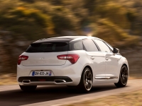 Citroen DS5 Hatchback (1 generation) 1.6 MT e-HD (112hp) foto, Citroen DS5 Hatchback (1 generation) 1.6 MT e-HD (112hp) fotos, Citroen DS5 Hatchback (1 generation) 1.6 MT e-HD (112hp) Bilder, Citroen DS5 Hatchback (1 generation) 1.6 MT e-HD (112hp) Bild