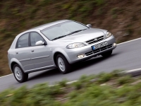 Daewoo Lacetti Hatchback (1 generation) 1.6 AT (110hp) Technische Daten, Daewoo Lacetti Hatchback (1 generation) 1.6 AT (110hp) Daten, Daewoo Lacetti Hatchback (1 generation) 1.6 AT (110hp) Funktionen, Daewoo Lacetti Hatchback (1 generation) 1.6 AT (110hp) Bewertung, Daewoo Lacetti Hatchback (1 generation) 1.6 AT (110hp) kaufen, Daewoo Lacetti Hatchback (1 generation) 1.6 AT (110hp) Preis, Daewoo Lacetti Hatchback (1 generation) 1.6 AT (110hp) Autos