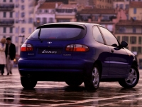 Daewoo Lanos Hatchback (1 generation) 1.3 MT (75hp) Technische Daten, Daewoo Lanos Hatchback (1 generation) 1.3 MT (75hp) Daten, Daewoo Lanos Hatchback (1 generation) 1.3 MT (75hp) Funktionen, Daewoo Lanos Hatchback (1 generation) 1.3 MT (75hp) Bewertung, Daewoo Lanos Hatchback (1 generation) 1.3 MT (75hp) kaufen, Daewoo Lanos Hatchback (1 generation) 1.3 MT (75hp) Preis, Daewoo Lanos Hatchback (1 generation) 1.3 MT (75hp) Autos