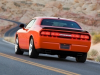 Dodge Challenger Coupe 2-door (3 generation) 3.5 V6 4AT SE (253hp) foto, Dodge Challenger Coupe 2-door (3 generation) 3.5 V6 4AT SE (253hp) fotos, Dodge Challenger Coupe 2-door (3 generation) 3.5 V6 4AT SE (253hp) Bilder, Dodge Challenger Coupe 2-door (3 generation) 3.5 V6 4AT SE (253hp) Bild