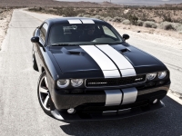 Dodge Challenger Coupe 2-door (3 generation) 6.1 V8 AT SRT8 (431hp) foto, Dodge Challenger Coupe 2-door (3 generation) 6.1 V8 AT SRT8 (431hp) fotos, Dodge Challenger Coupe 2-door (3 generation) 6.1 V8 AT SRT8 (431hp) Bilder, Dodge Challenger Coupe 2-door (3 generation) 6.1 V8 AT SRT8 (431hp) Bild