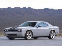 Dodge Challenger Coupe 2-door (3 generation) 6.1 V8 AT SRT8 (431hp) foto, Dodge Challenger Coupe 2-door (3 generation) 6.1 V8 AT SRT8 (431hp) fotos, Dodge Challenger Coupe 2-door (3 generation) 6.1 V8 AT SRT8 (431hp) Bilder, Dodge Challenger Coupe 2-door (3 generation) 6.1 V8 AT SRT8 (431hp) Bild