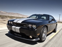 Dodge Challenger Coupe 2-door (3 generation) 6.1 V8 AT SRT8 (431hp) foto, Dodge Challenger Coupe 2-door (3 generation) 6.1 V8 AT SRT8 (431hp) fotos, Dodge Challenger Coupe 2-door (3 generation) 6.1 V8 AT SRT8 (431hp) Bilder, Dodge Challenger Coupe 2-door (3 generation) 6.1 V8 AT SRT8 (431hp) Bild