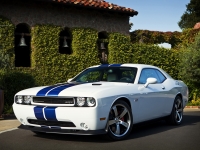 Dodge Challenger Coupe 2-door (3 generation) 6.1 V8 AT SRT8 (431hp) foto, Dodge Challenger Coupe 2-door (3 generation) 6.1 V8 AT SRT8 (431hp) fotos, Dodge Challenger Coupe 2-door (3 generation) 6.1 V8 AT SRT8 (431hp) Bilder, Dodge Challenger Coupe 2-door (3 generation) 6.1 V8 AT SRT8 (431hp) Bild