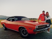 Dodge Challenger R/T coupe 2-door (1 generation) 6.3 3MT (335hp) foto, Dodge Challenger R/T coupe 2-door (1 generation) 6.3 3MT (335hp) fotos, Dodge Challenger R/T coupe 2-door (1 generation) 6.3 3MT (335hp) Bilder, Dodge Challenger R/T coupe 2-door (1 generation) 6.3 3MT (335hp) Bild