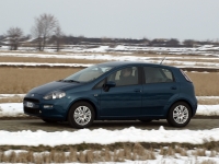 Fiat Punto Hatchback 5-door. (3 generation) 1.4 MT (105 Hp) Racing Technische Daten, Fiat Punto Hatchback 5-door. (3 generation) 1.4 MT (105 Hp) Racing Daten, Fiat Punto Hatchback 5-door. (3 generation) 1.4 MT (105 Hp) Racing Funktionen, Fiat Punto Hatchback 5-door. (3 generation) 1.4 MT (105 Hp) Racing Bewertung, Fiat Punto Hatchback 5-door. (3 generation) 1.4 MT (105 Hp) Racing kaufen, Fiat Punto Hatchback 5-door. (3 generation) 1.4 MT (105 Hp) Racing Preis, Fiat Punto Hatchback 5-door. (3 generation) 1.4 MT (105 Hp) Racing Autos