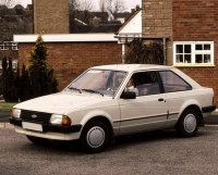 Ford Escort Hatchback 3-door (3 generation) 1.1 4MT (50hp) foto, Ford Escort Hatchback 3-door (3 generation) 1.1 4MT (50hp) fotos, Ford Escort Hatchback 3-door (3 generation) 1.1 4MT (50hp) Bilder, Ford Escort Hatchback 3-door (3 generation) 1.1 4MT (50hp) Bild