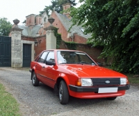 Ford Escort Hatchback 5-door. (3 generation) 1.6 5MT (79 HP '83) foto, Ford Escort Hatchback 5-door. (3 generation) 1.6 5MT (79 HP '83) fotos, Ford Escort Hatchback 5-door. (3 generation) 1.6 5MT (79 HP '83) Bilder, Ford Escort Hatchback 5-door. (3 generation) 1.6 5MT (79 HP '83) Bild