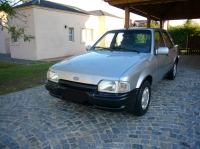 Ford Escort Hatchback 5-door. (4 generation) 1.0 MT (50hp) foto, Ford Escort Hatchback 5-door. (4 generation) 1.0 MT (50hp) fotos, Ford Escort Hatchback 5-door. (4 generation) 1.0 MT (50hp) Bilder, Ford Escort Hatchback 5-door. (4 generation) 1.0 MT (50hp) Bild