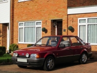 Ford Escort Hatchback 5-door. (4 generation) 1.6 AT (90hp) foto, Ford Escort Hatchback 5-door. (4 generation) 1.6 AT (90hp) fotos, Ford Escort Hatchback 5-door. (4 generation) 1.6 AT (90hp) Bilder, Ford Escort Hatchback 5-door. (4 generation) 1.6 AT (90hp) Bild