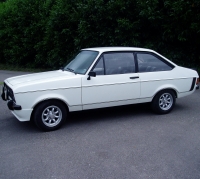 Ford Escort RS coupe 2-door (2 generation) 1.8 RS 1800 MT (117hp) foto, Ford Escort RS coupe 2-door (2 generation) 1.8 RS 1800 MT (117hp) fotos, Ford Escort RS coupe 2-door (2 generation) 1.8 RS 1800 MT (117hp) Bilder, Ford Escort RS coupe 2-door (2 generation) 1.8 RS 1800 MT (117hp) Bild