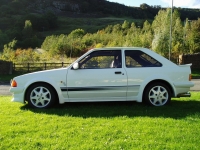 Ford Escort RS hatchback 3-door (3 generation) 1.6 RS Turbo MT (132hp) foto, Ford Escort RS hatchback 3-door (3 generation) 1.6 RS Turbo MT (132hp) fotos, Ford Escort RS hatchback 3-door (3 generation) 1.6 RS Turbo MT (132hp) Bilder, Ford Escort RS hatchback 3-door (3 generation) 1.6 RS Turbo MT (132hp) Bild