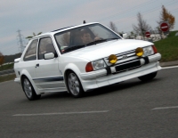 Ford Escort RS hatchback 3-door (3 generation) 1.6 RS Turbo MT (132hp) foto, Ford Escort RS hatchback 3-door (3 generation) 1.6 RS Turbo MT (132hp) fotos, Ford Escort RS hatchback 3-door (3 generation) 1.6 RS Turbo MT (132hp) Bilder, Ford Escort RS hatchback 3-door (3 generation) 1.6 RS Turbo MT (132hp) Bild