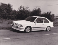 Ford Escort RS hatchback 3-door (3 generation) 1.6 RS Turbo MT (132hp) Technische Daten, Ford Escort RS hatchback 3-door (3 generation) 1.6 RS Turbo MT (132hp) Daten, Ford Escort RS hatchback 3-door (3 generation) 1.6 RS Turbo MT (132hp) Funktionen, Ford Escort RS hatchback 3-door (3 generation) 1.6 RS Turbo MT (132hp) Bewertung, Ford Escort RS hatchback 3-door (3 generation) 1.6 RS Turbo MT (132hp) kaufen, Ford Escort RS hatchback 3-door (3 generation) 1.6 RS Turbo MT (132hp) Preis, Ford Escort RS hatchback 3-door (3 generation) 1.6 RS Turbo MT (132hp) Autos