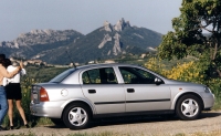 Holden Astra Sedan (4th generation) 1.8 MT (122 hp) Technische Daten, Holden Astra Sedan (4th generation) 1.8 MT (122 hp) Daten, Holden Astra Sedan (4th generation) 1.8 MT (122 hp) Funktionen, Holden Astra Sedan (4th generation) 1.8 MT (122 hp) Bewertung, Holden Astra Sedan (4th generation) 1.8 MT (122 hp) kaufen, Holden Astra Sedan (4th generation) 1.8 MT (122 hp) Preis, Holden Astra Sedan (4th generation) 1.8 MT (122 hp) Autos